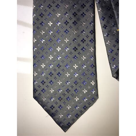 louis vuitton necktie.